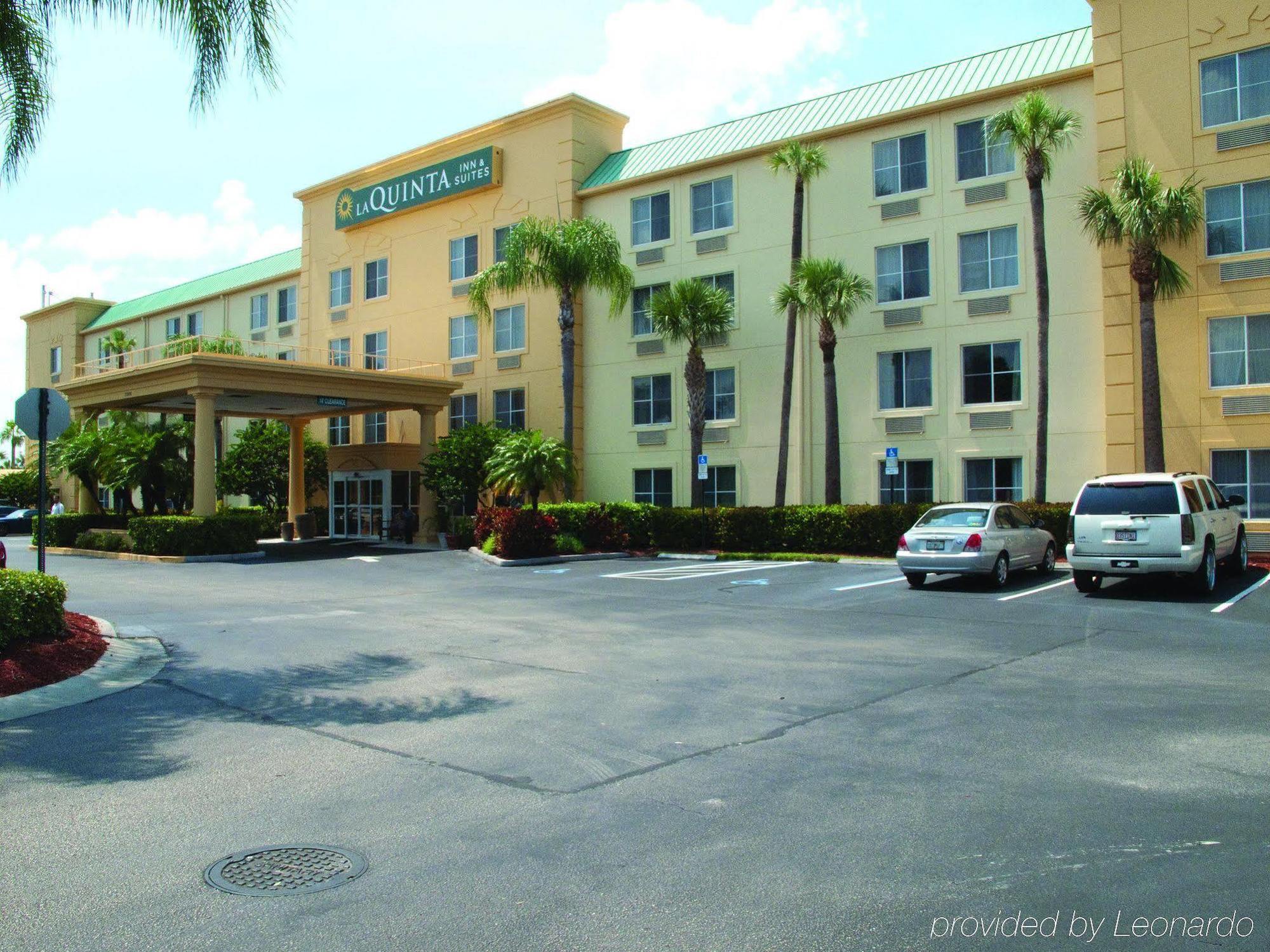 La Quinta By Wyndham Melbourne Viera Hotel Exterior foto